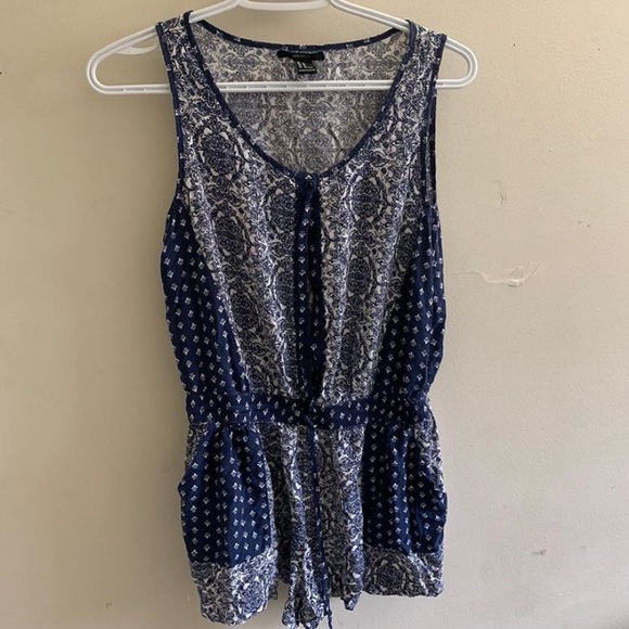 Blue romper - Picture 2 of 2
